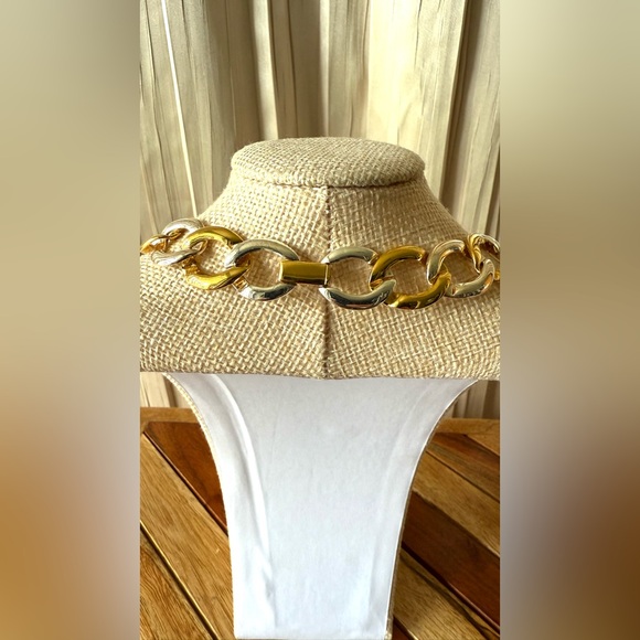 Gold and silver-tone chunky necklace - Picture 4 of 4